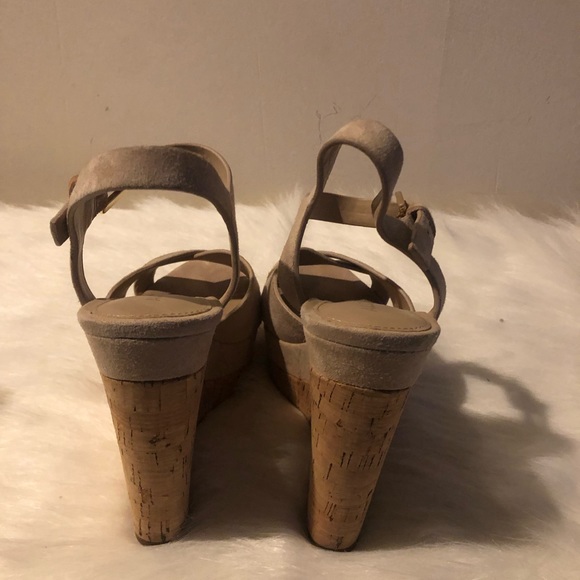 Aldo Cream Suede Wedge Platform Heels Size 6 - Picture 3 of 3